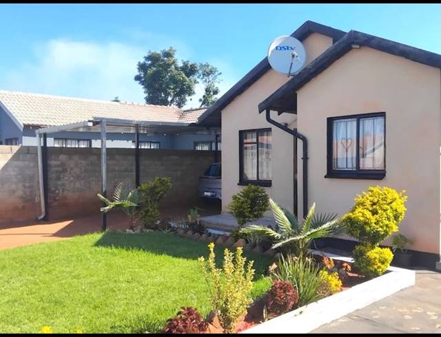 2 BEDROOM HOUSE FOR SALE IN PROTEA GLEN
